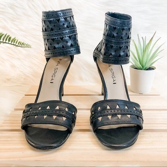 Via Spiga Vanka Black Ankle Cuff Sandals Heels Size 5.5M - Picture 4 of 8